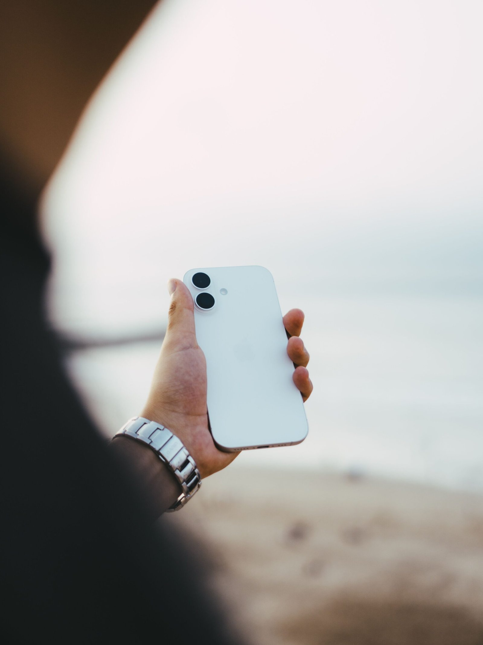 iphone-16-personal-review-reviewforge.in